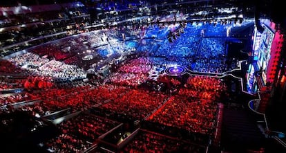 Milhares de pessoas durante a final de 'League of Legends' na Coreia.