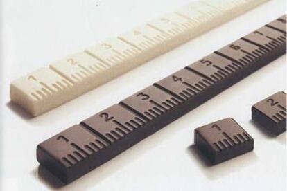 <i>'Greediness Meter</i>', chocolate métrico del diseñador italiano Paolo Ulian.