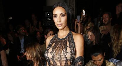 Kim Kardashian en la Semana de la Moda de París, poco antes de sufrir el robo en su apartamento.