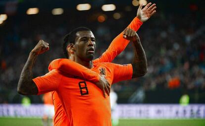 Wijnaldum celebra uno de los goles contra Alemania.