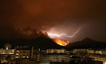 View of the fire from Gandía on August 7.