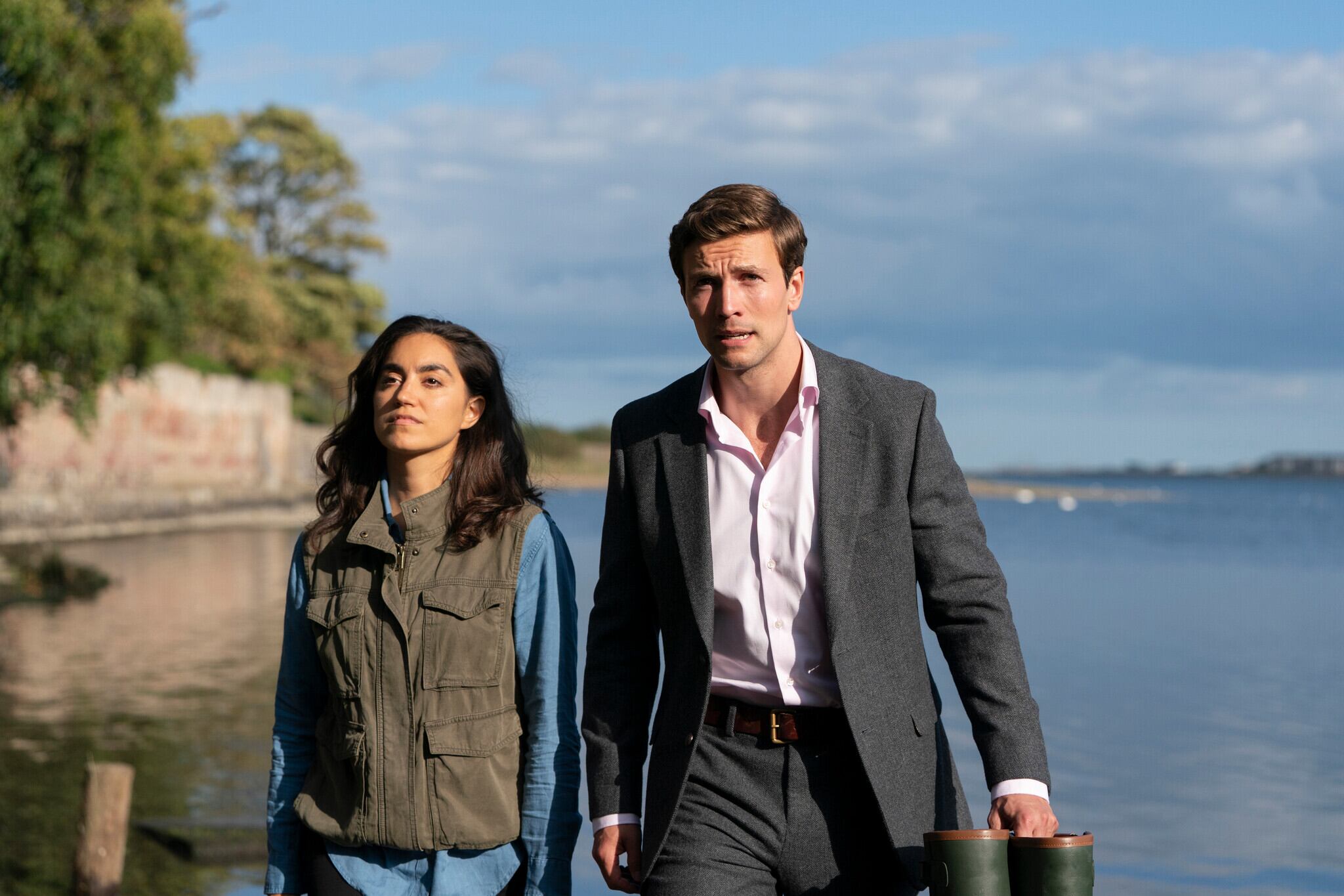 Leo Suter y Sofia Barclay, en la serie 'Lynley'.