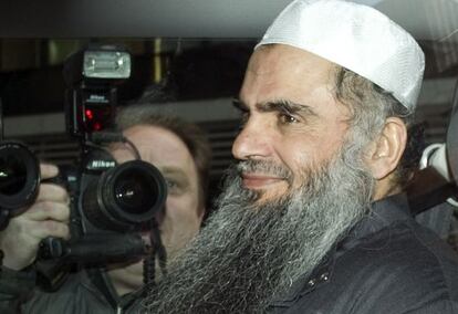 El cl&eacute;rigo islamista Abu Qutada, el pasado abril en Londres.