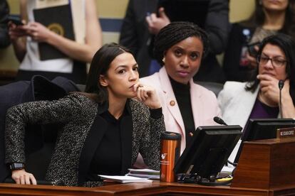La congresista Alexandria Ocasio-Cortez, junto a Ayanna Pressley y Rashida Tlaib, en el Capitolio.