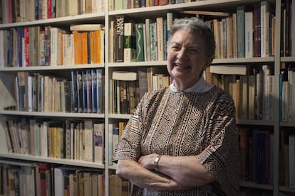 La escritora Angelina Muñiz-Huberman en su casa en Ciudad de México.