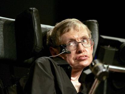 Hawking mira al futuro