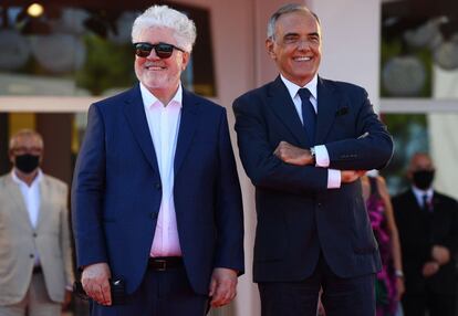 Venice Film Festival director Alberto Barbera with Pedro Almodóvar on the red carpet at the premiere of 'The Human Voice' in September 2020.