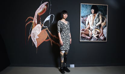 La artista japonesa Mari Katayama, en la exposición 'Loving the Alien', en la Casa Encendida, en Madrid.