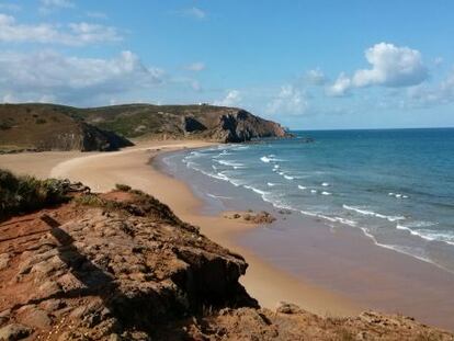 Playa do Amado, en la Costa Vicentina, en el Algarve (Portugal).