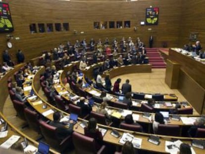 El pleno de las Cortes Valencianas donde se eligi&oacute; a los tres ponentes de la reforma. 