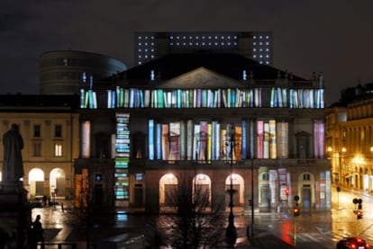 <i>La luz de la música,</i> instalación luminosa de Mario Nanni para La Scala de Milán en 2009.