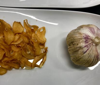 AJO VIOLETA CHINO Y SU FRITURA / CQPEL