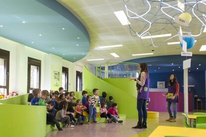 El colegio Claver de los jesuitas en Raimat (Lleida), donde se trabaja por proyectos en lugar de ex&aacute;menes y libros de texto. 