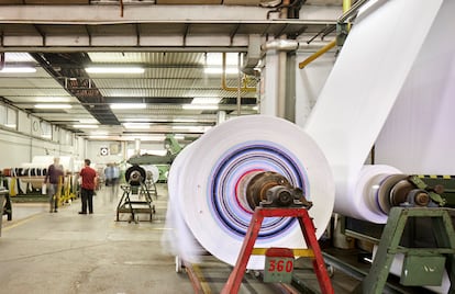 Interior de la fábrica de Barcelona, donde Texia realiza la producción de textiles y acabados.