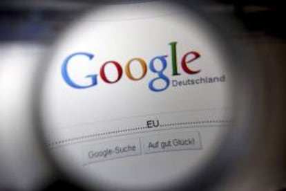 Google considera que "los programas de vigilancia del gobierno deberían operar bajo un marco legal regulado, delimitado, transparente y sujeto a supervisión", afirmó la vicepresidenta de Políticas Públicas de la empresa, Susan Molinari. EFE/Archivo