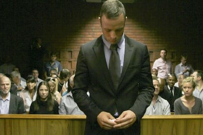 Oscar Pistorius, ante el juez tras su detención.