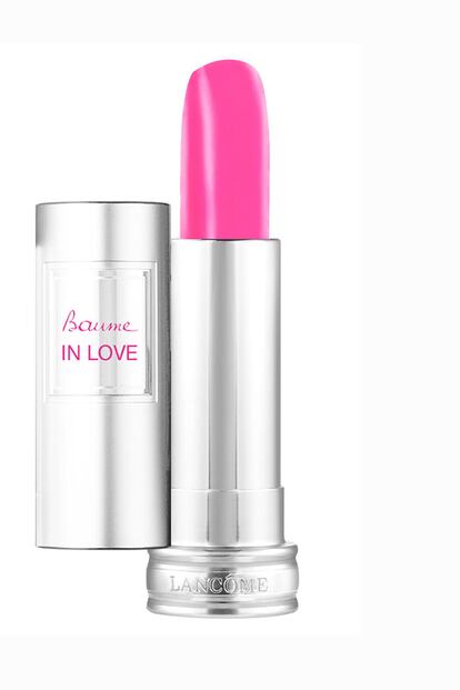 Lancôme nos enamora con su "Baume in Love". Una barra de labios en color rosa chicle con acabado en brillo (22 euros aprox).