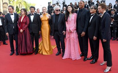 Foto de familia del jurado: Paolo Sorrentino, Agnes Jaoui, Gabriel Yared, Jessica Chastain, Pedro Almodóvar, Fan Bingbing, Will Smith y Park Chan-wook.