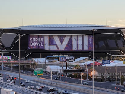 Carteles del Super Bowl LVIII en el estadio Allegiant el 30 de enero de 2024 en Las Vegas, Nevada.