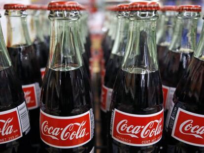 Botellas de Coca-Cola en una tienda de Pittsburgh