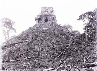 Imagen de Chichén-Itza en 1891, tomada por Maudslay.