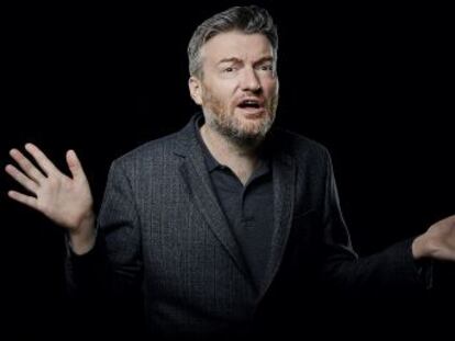 Falamos com o diretor da série, Charlie Brooker, poucos dias antes da estreia da terceira temporada, que ele considera mais ambiciosa