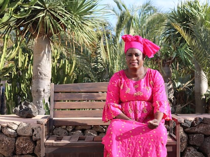 Hawa Touré, activista mauritana, en su casa de Villaverde, Fuerteventura, en enero.