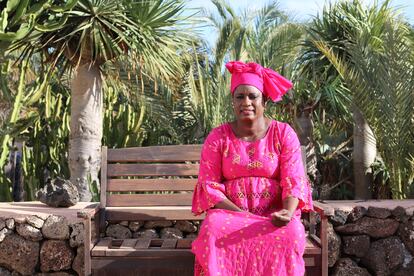 Hawa Touré, activista mauritana, en su casa de Villaverde, Fuerteventura, en enero.