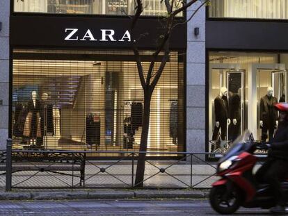 Vista de una tienda de Zara, del grupo Inditex, en Madrid.