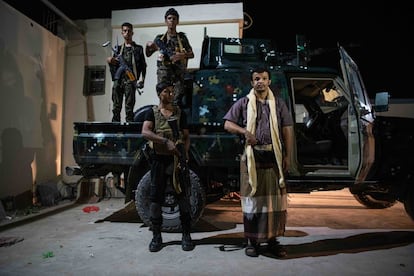 Brigadier General Abd Rabbo Laakab with his personal guards in the city of Ataq.