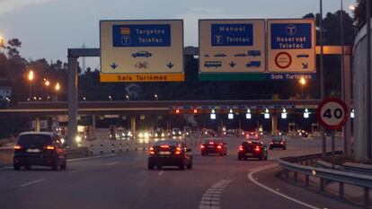 Peaje de la autopista C- 16 de Vallvidrera, en Barcelona.