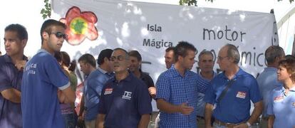 Trabajadores de Isla M&aacute;gica, durante una protesta.