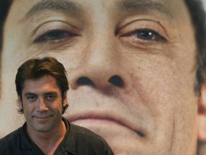 Javier Bardem en una rueda de prensa por &#039;Mar adentro&#039;