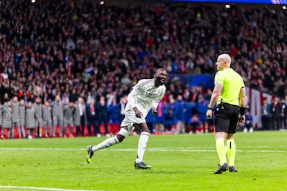 Rüdiger celebra el penalti de la victoria que dio el pase al Real Madrid a cuartos.