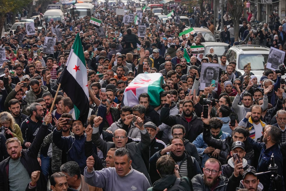 Funeral del activista sirio Mazen el Hamada, este jueves en Damasco (Siria). 