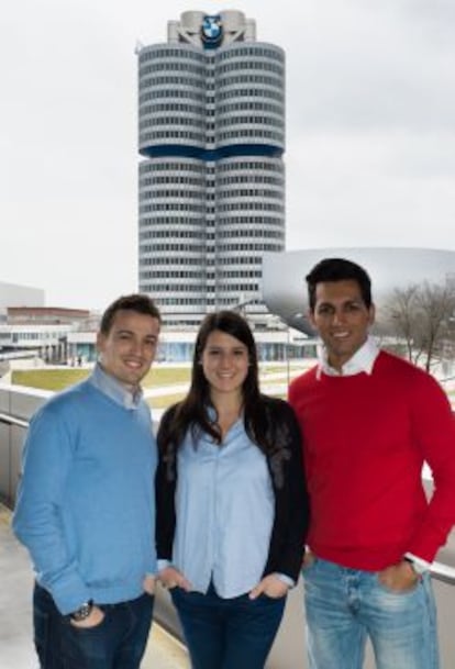 Alberto Sánchez, Joana Arrizabalaga y Santiago Ojeda, becados por BMW.