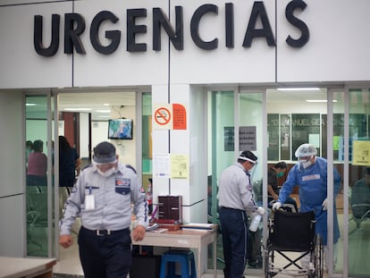 Entrada de la sala de urgencias del Hospital Gea González, en Ciudad de México, el 23 de abril.