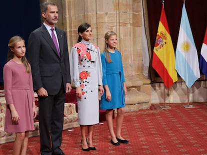 La reina Letizia, de Pertegaz en los premios Princesa de Asturias 2019.