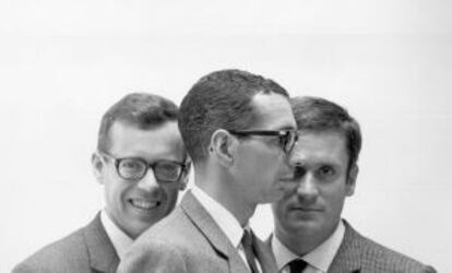 David Mackay, Josep Martorell y Oriol Bohigas, en los años 60 fotografiados por Leopoldo Pomés.