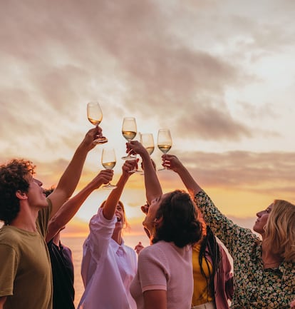 Con Viña Esmeralda, el vino blanco con certificación vegana, siempre hay motivos para brindar y muchas historias que compartir.