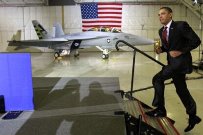 Barack Obama se dispone a anunciar su plan de seguridad energética en una visita a la base aérea militar de Andrews, en Maryland.