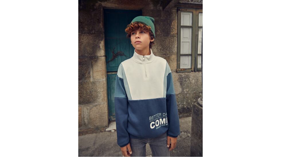 Sudadera con cremallera.