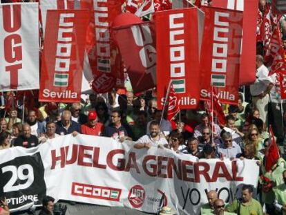 Manifestación en Sevilla con motivo de la huelga general del 29 de septiembre de 2010.