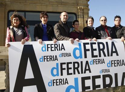 Denis Itxaso y Norka Chiapuso (tercero y sexto desde la izquierda), con representantes del sector.