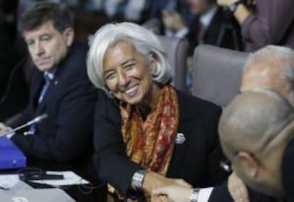 La directora del Fondo Monetario Internacional (FMI), Christine Lagarde (c). EFE/Archivo