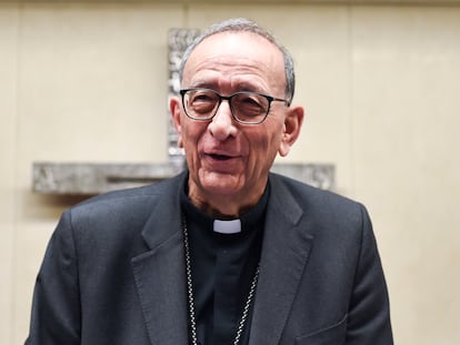 El presidente de la Conferencia Episcopal Española, Juan José Omella, en abril, en la sede de la institución en Madrid.