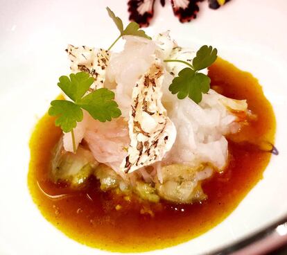 CANGREJO REAL CON GLUCOMANAN Y SALSA DE CALLOS