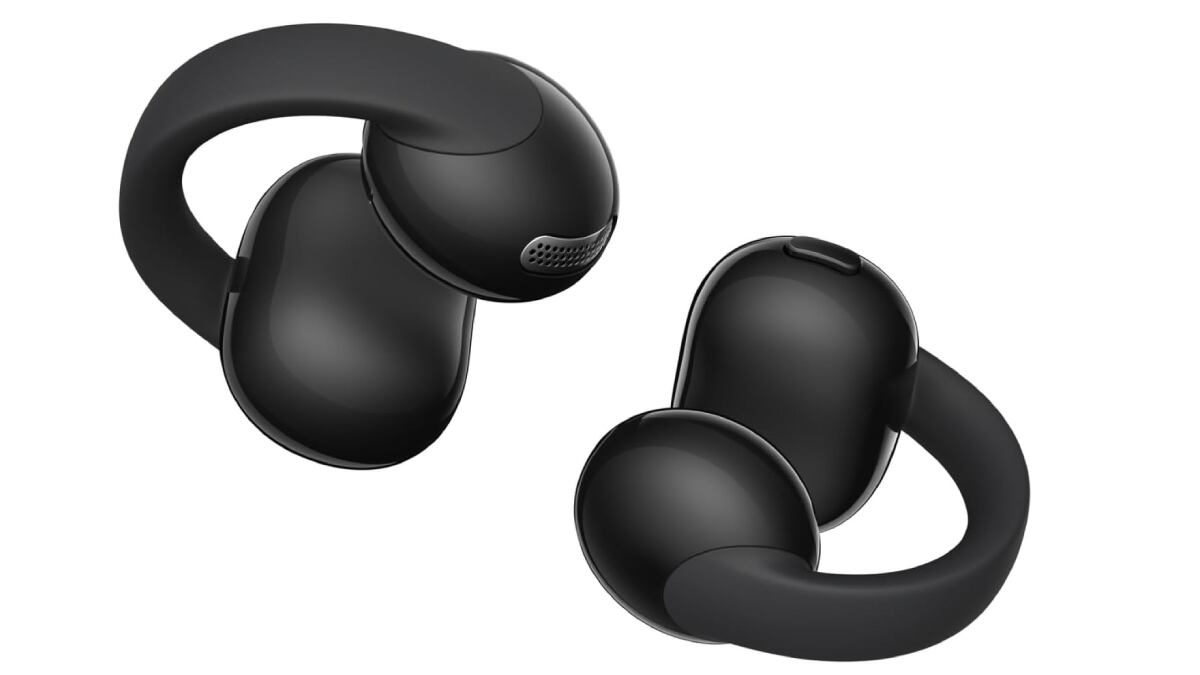 Auriculares inalámbricos con diseño abierto en forma de clip.