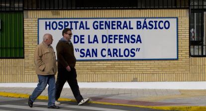 Una vista del hospital militar de San Carlos, en San Fernando (C&aacute;diz).