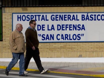 Una vista del hospital militar de San Carlos, en San Fernando (C&aacute;diz).